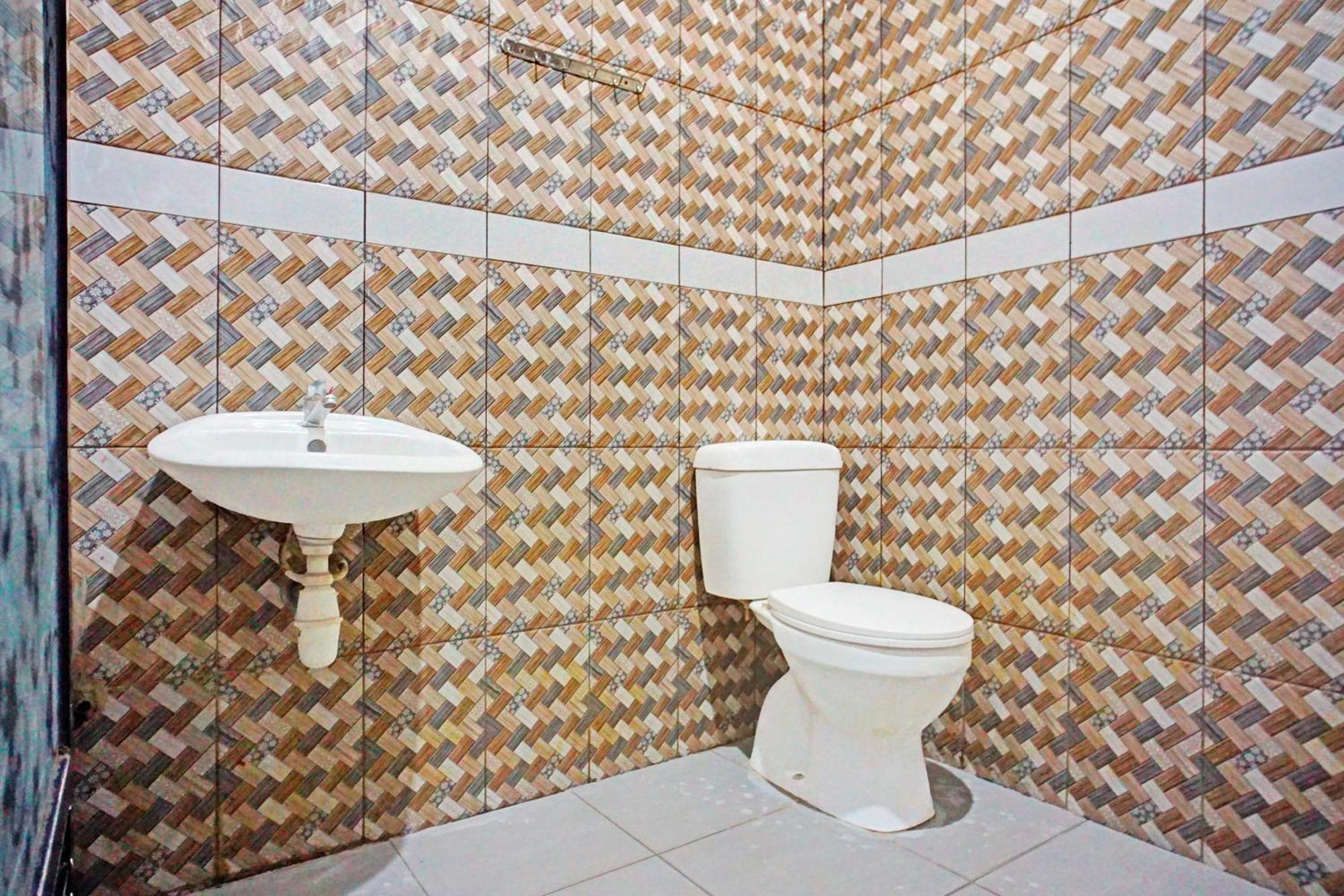Hotel O Asyaffirah Near Masjid Raya Al Mashun Sm Raja Μεντάν Εξωτερικό φωτογραφία